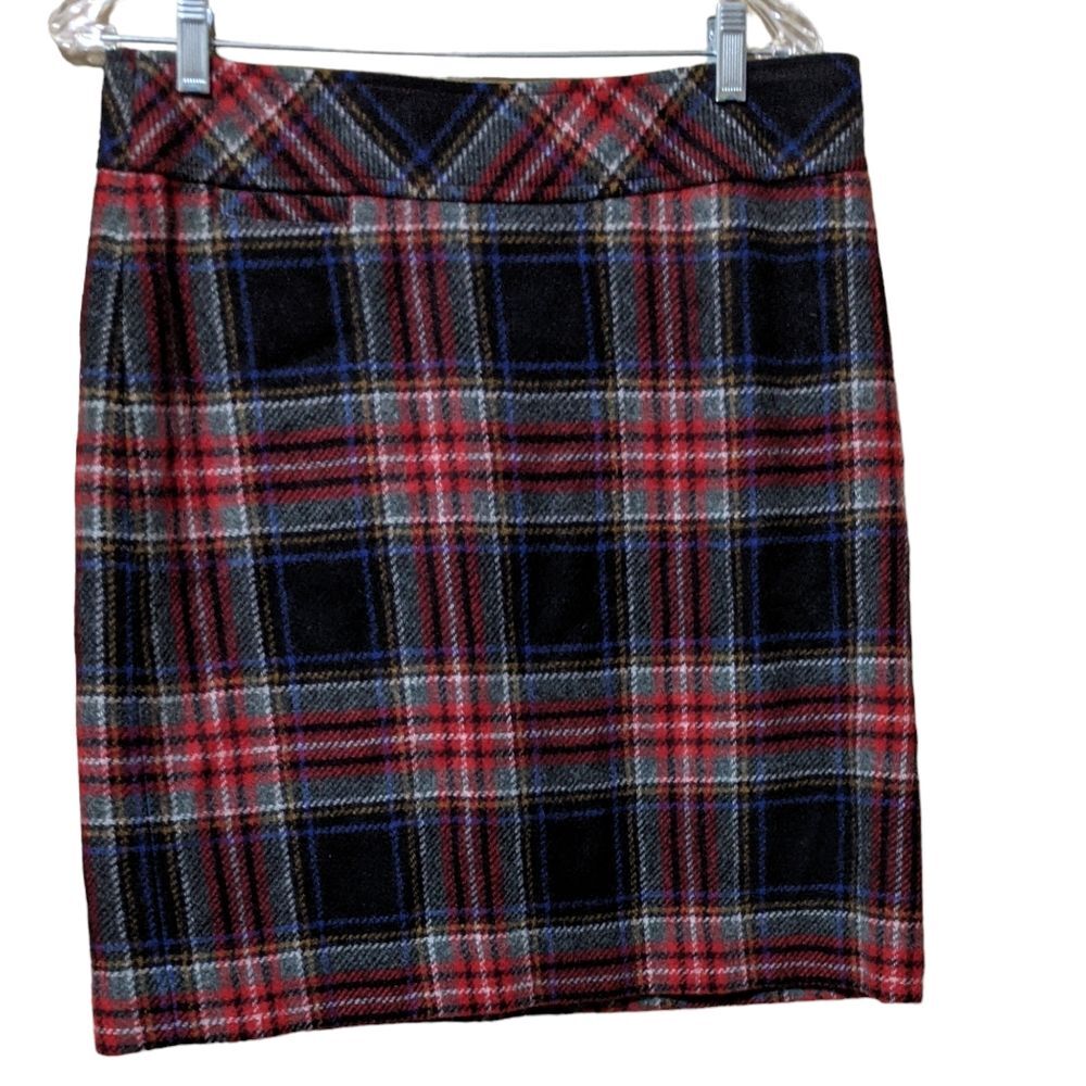 L.L. Bean wool blend plaid fully lined short pencil skirt side zip size 10P
